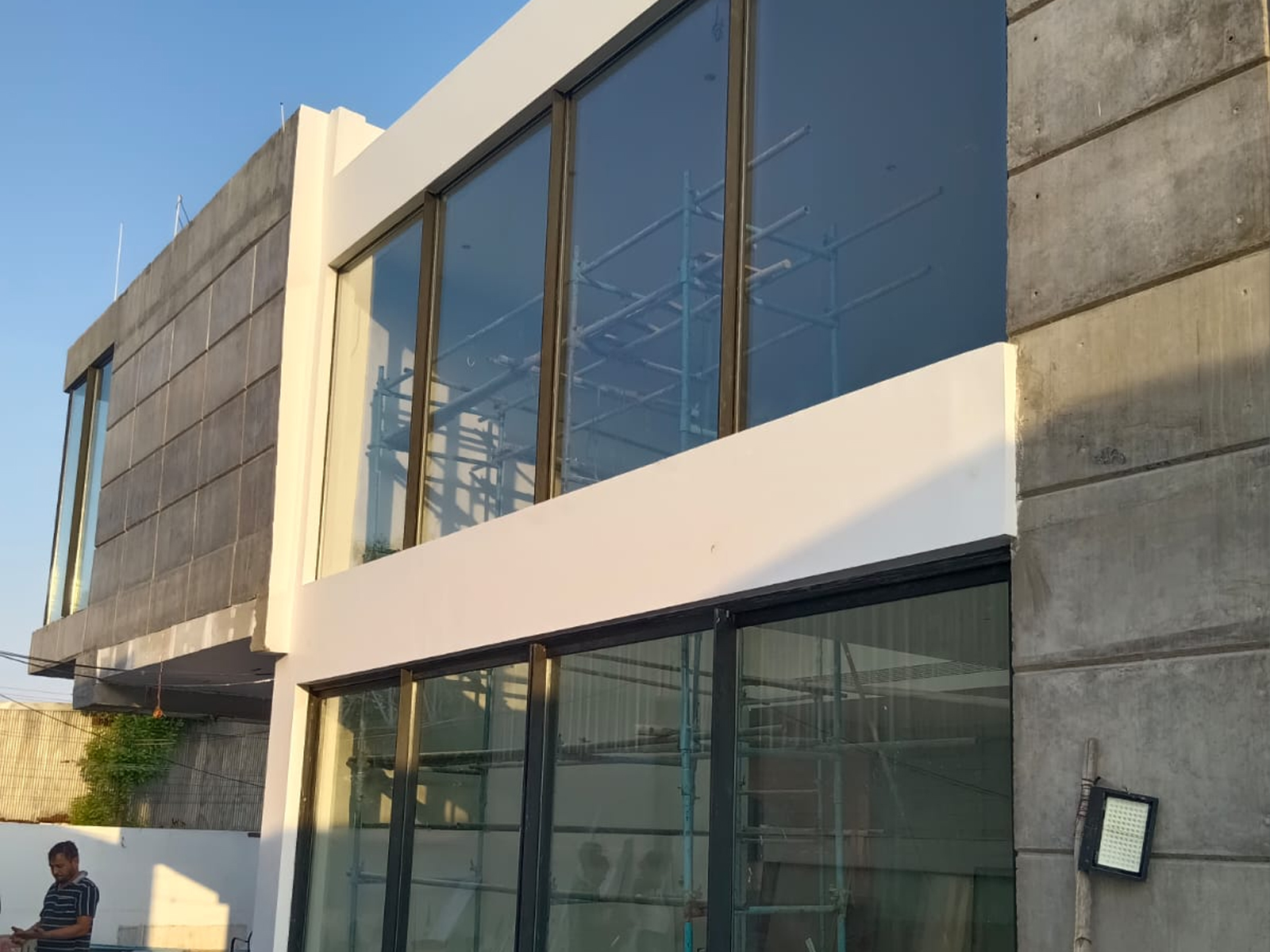 gallery img